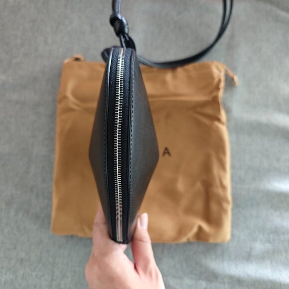 Alaia Le Coeur Heart-Shaped Crossbody Bag - Picture 3 of 6